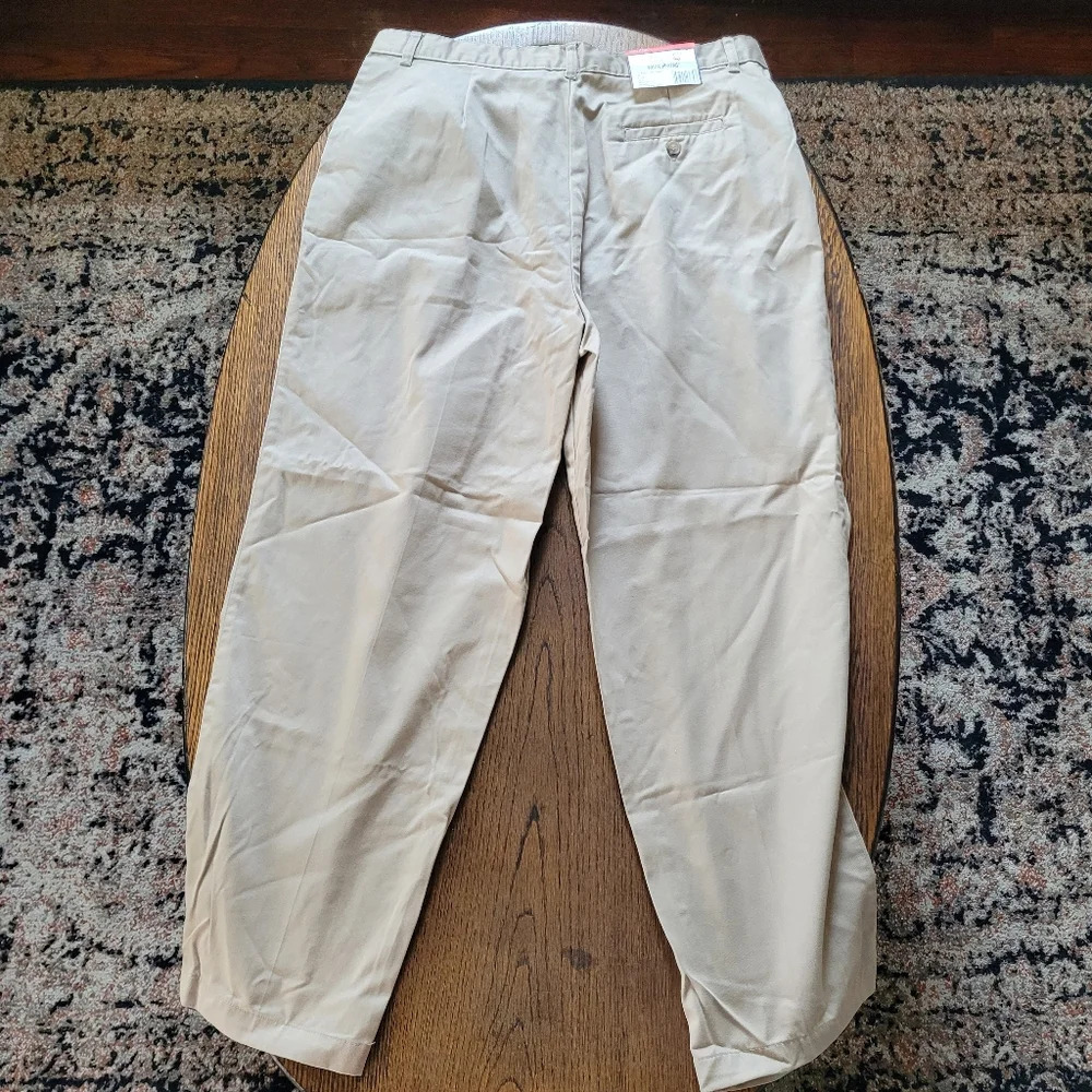 White Stag Tan Classic Twill Pleated Front Khaki Pants Size Women 16 Petite NEW - Picture 3 of 11